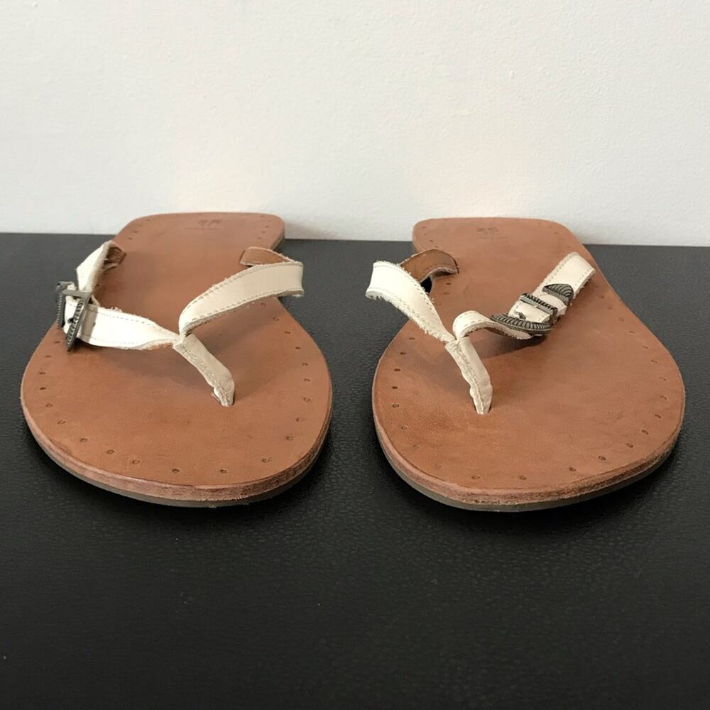 Frye Ally Western White Leather Tipped Buckle Cowgirl Flip Flops Sandals 10 - Picture 7 of 15